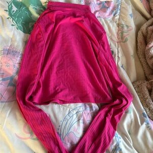 Ribbed Long Sleeve Turtleneck Crop Top in Bright Magenta